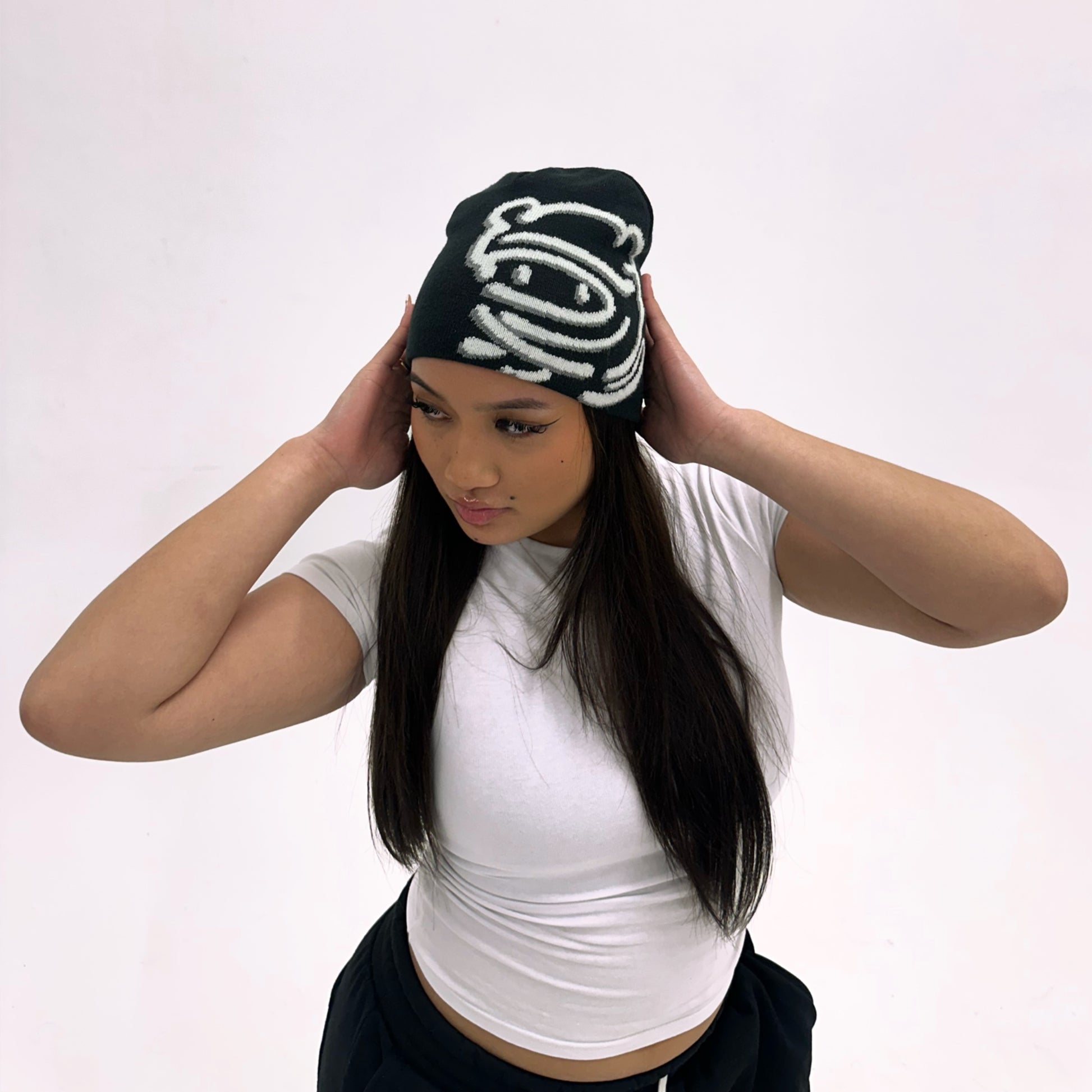 BEANIE-BLACK